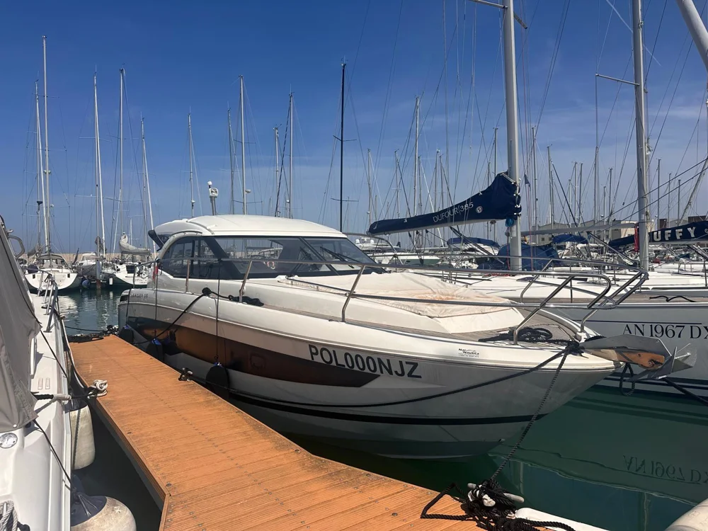 BoatPhoto.coverAlt