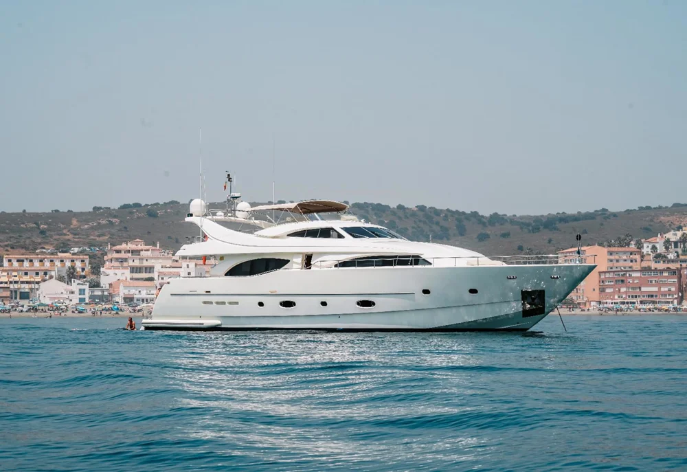 BoatPhoto.coverAlt