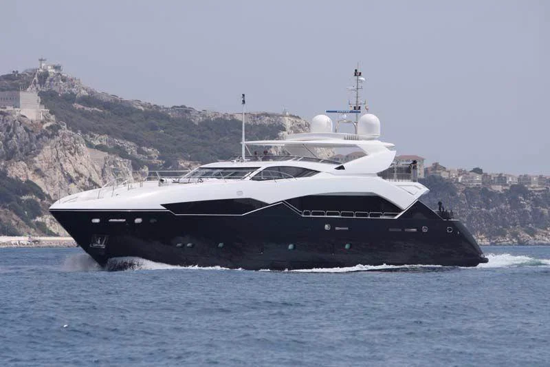 BoatPhoto.coverAlt