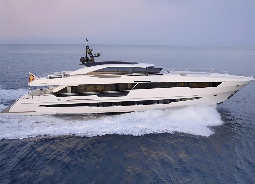 BoatPhoto.coverAlt
