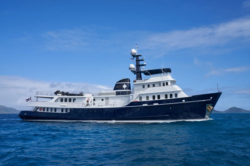 BoatPhoto.coverAlt