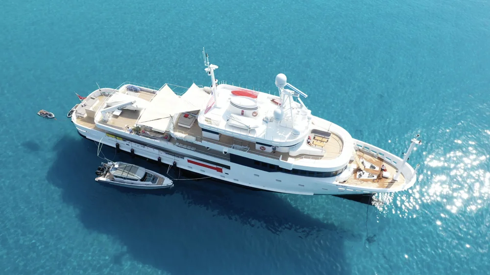 BoatPhoto.coverAlt