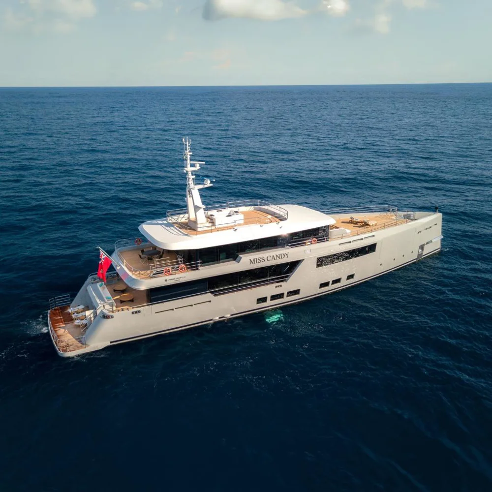 BoatPhoto.coverAlt