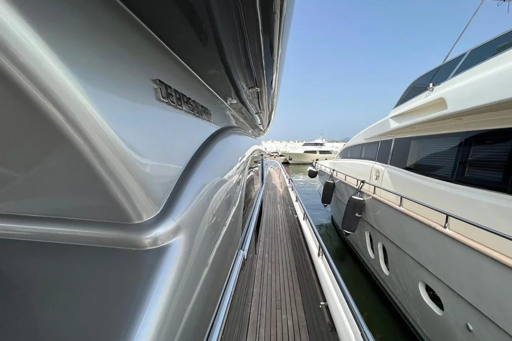 BoatPhoto.alt