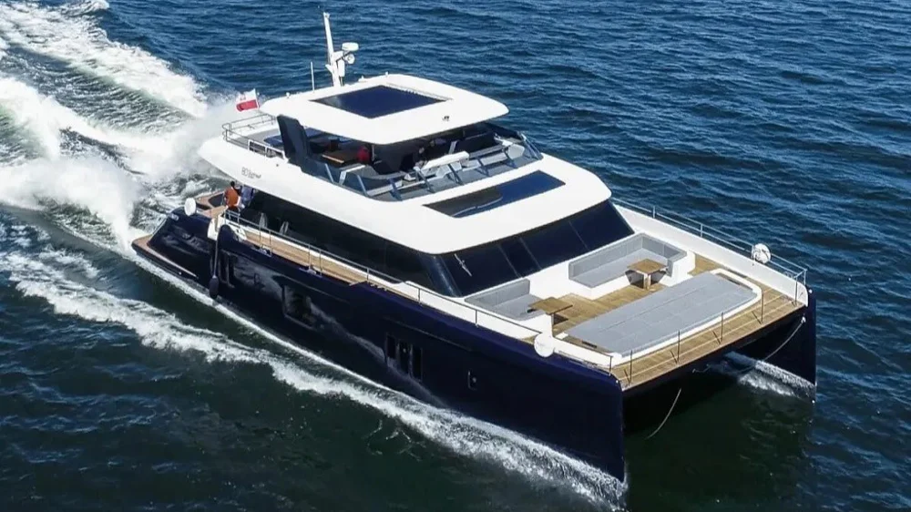 BoatPhoto.coverAlt