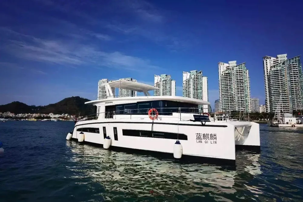 BoatPhoto.coverAlt