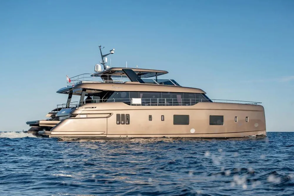 BoatPhoto.coverAlt