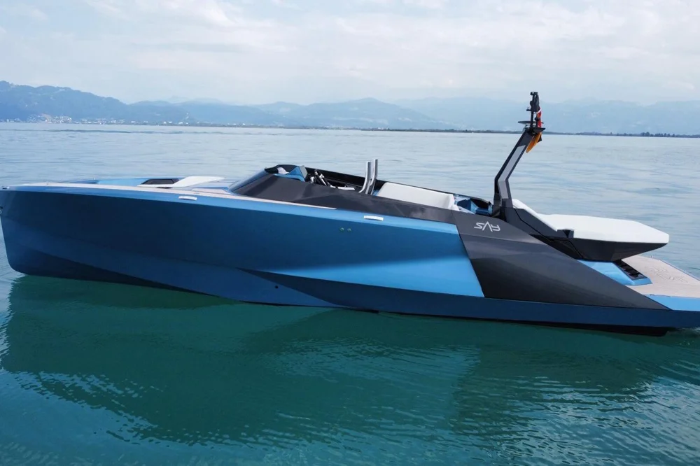 BoatPhoto.coverAlt
