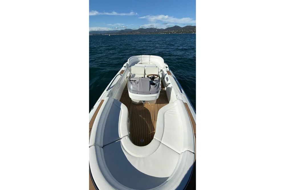 BoatPhoto.coverAlt