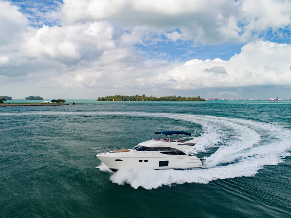 BoatPhoto.coverAlt