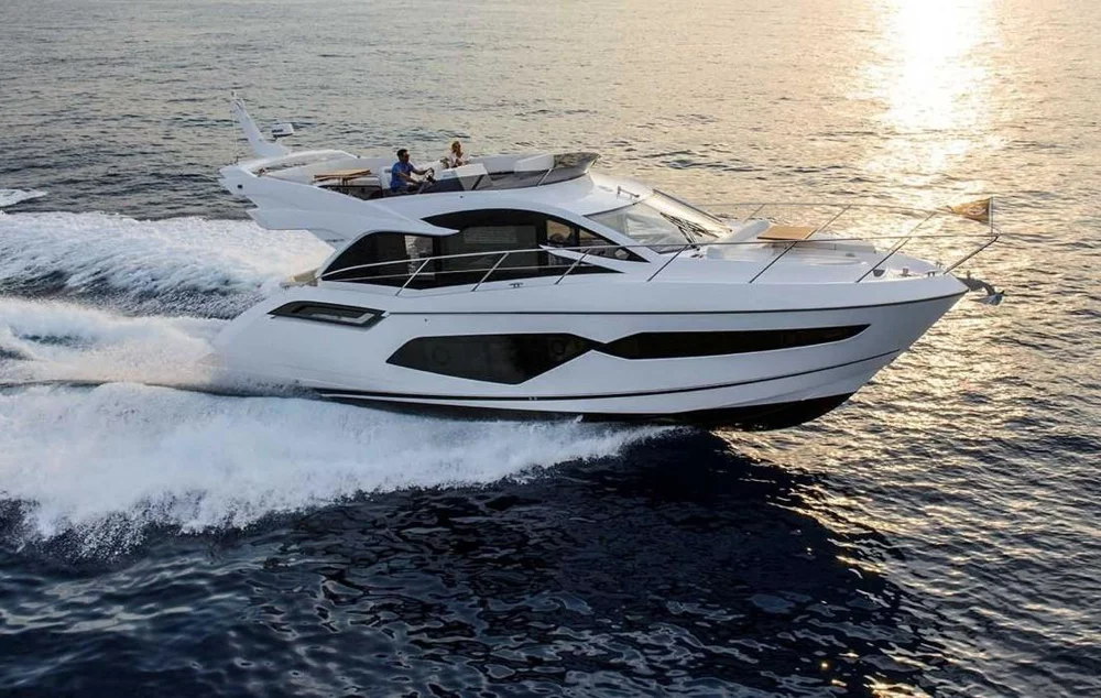 BoatPhoto.coverAlt
