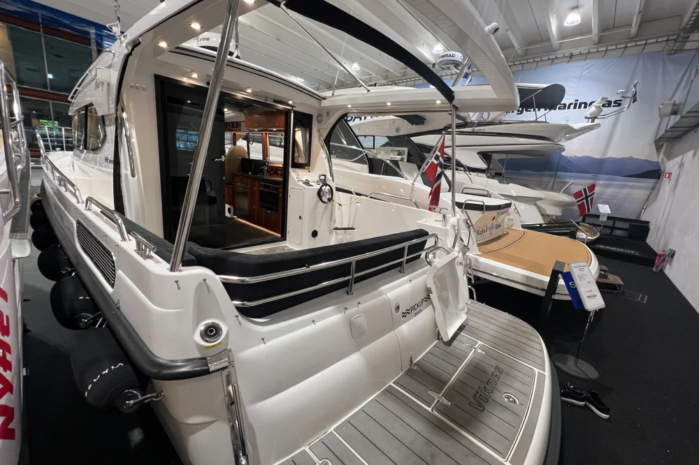 BoatPhoto.alt