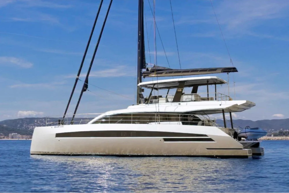 BoatPhoto.coverAlt