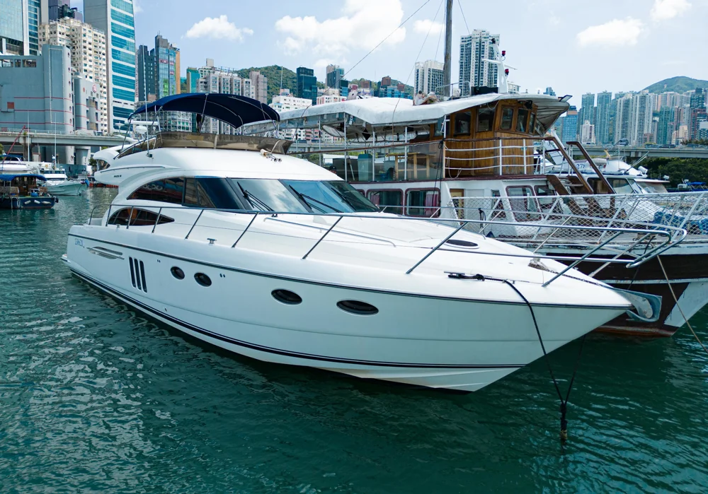 BoatPhoto.coverAlt