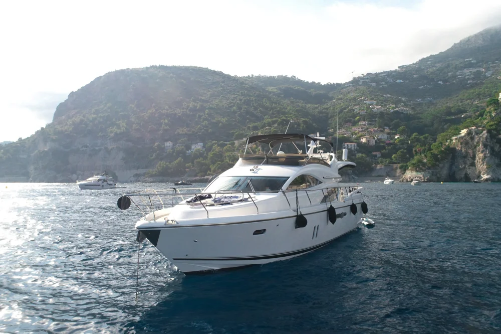 BoatPhoto.coverAlt