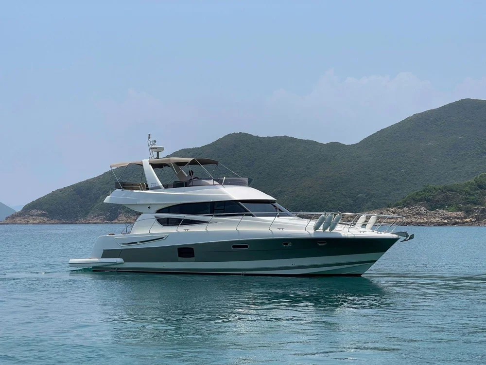 BoatPhoto.coverAlt