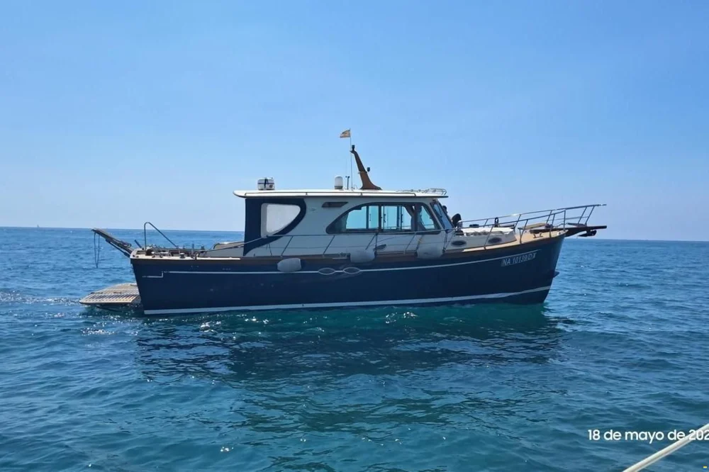 BoatPhoto.coverAlt