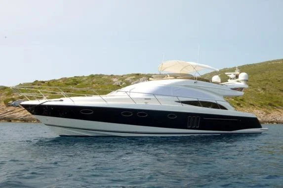 BoatPhoto.coverAlt