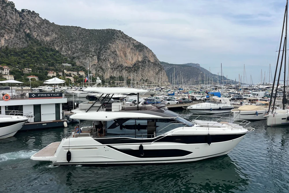 BoatPhoto.coverAlt