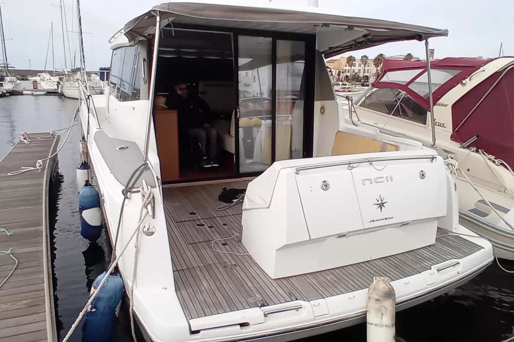 BoatPhoto.alt