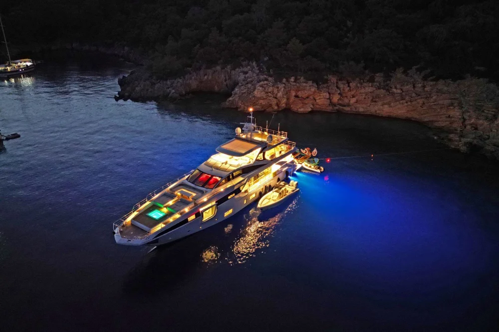 2022 Azimut Grande 35M for sale, photo 5 of 5