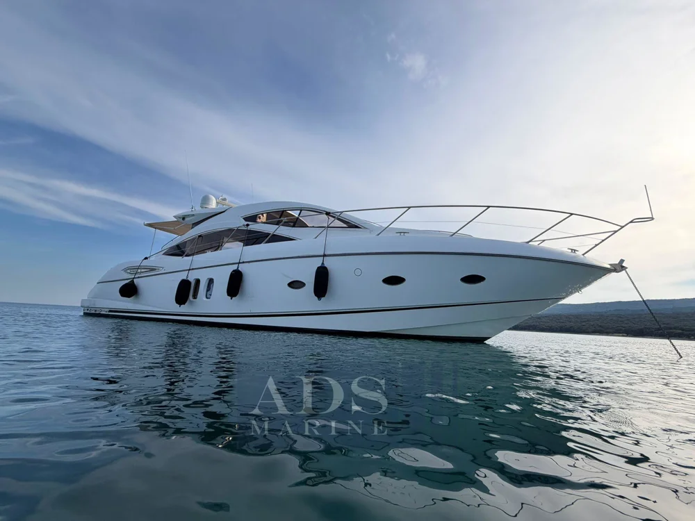 BoatPhoto.coverAlt
