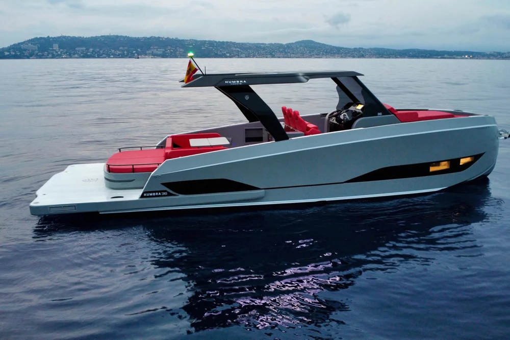 BoatPhoto.alt