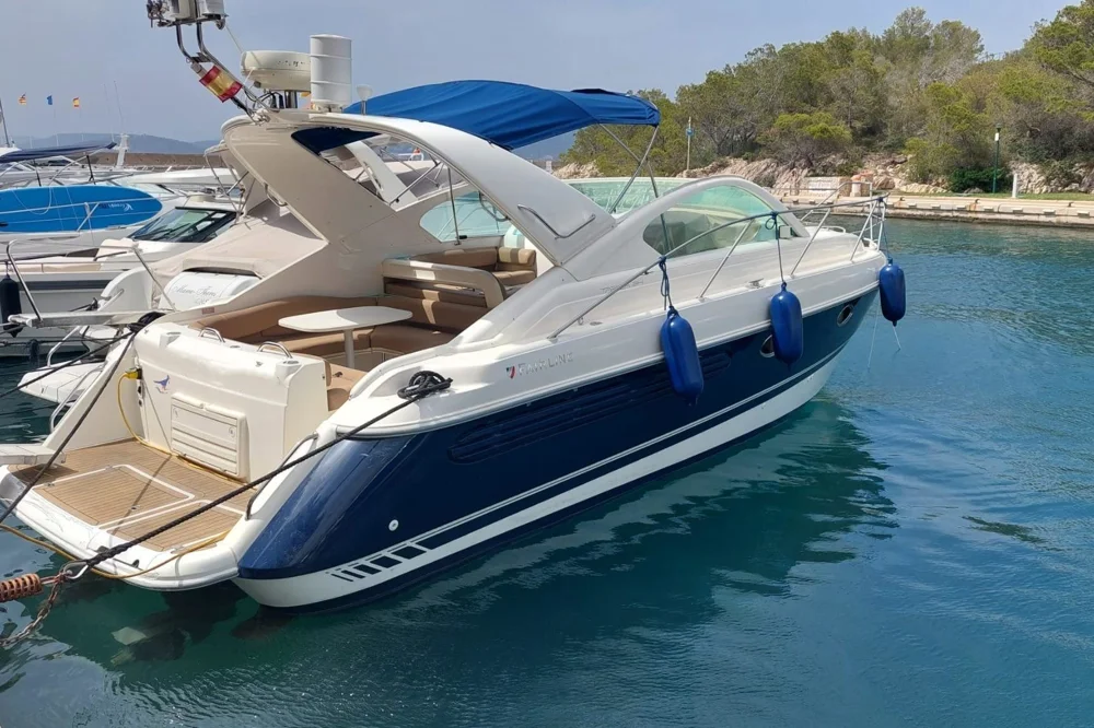 BoatPhoto.coverAlt