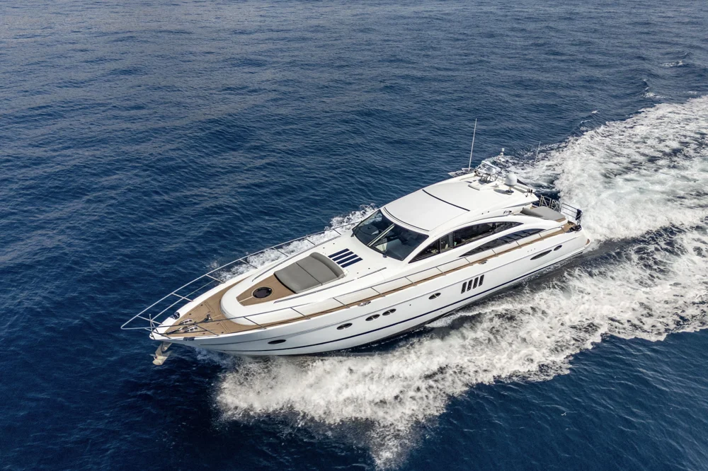 BoatPhoto.coverAlt