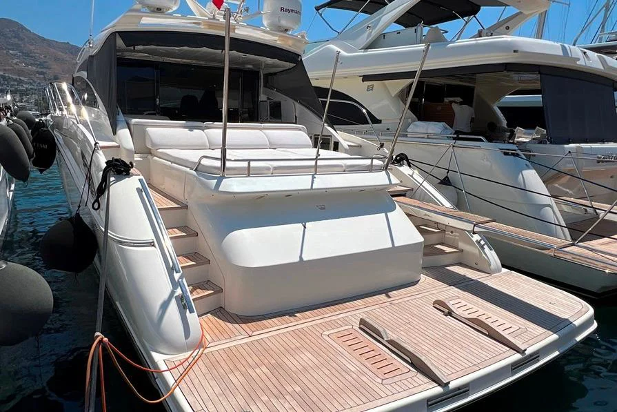 BoatPhoto.alt