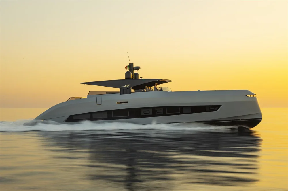 BoatPhoto.coverAlt
