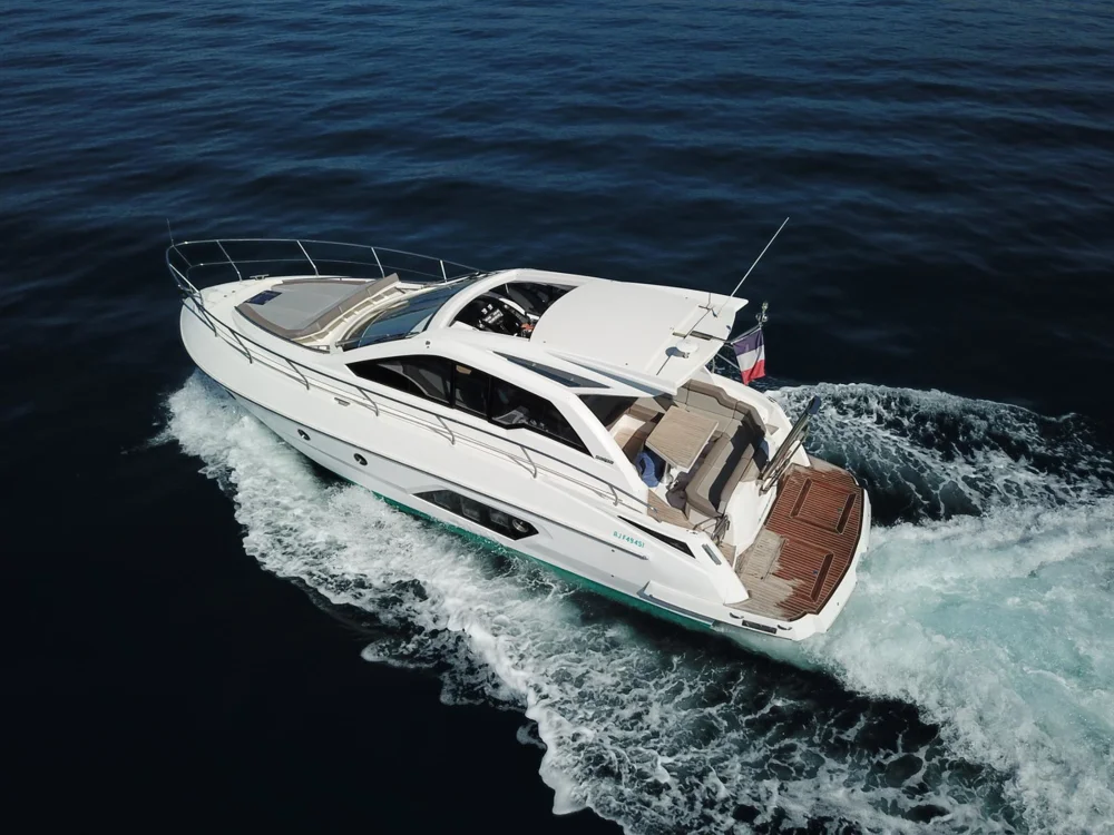 BoatPhoto.alt