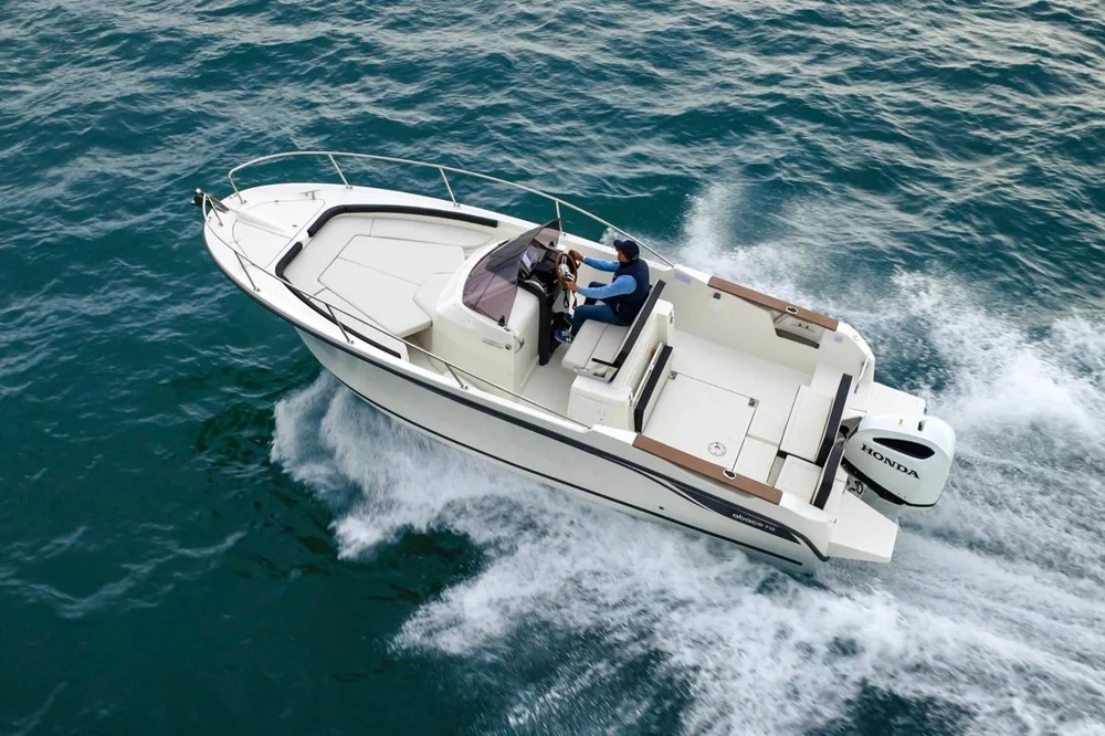 BoatPhoto.coverAlt