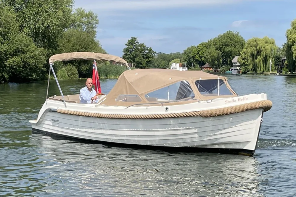 BoatPhoto.coverAlt