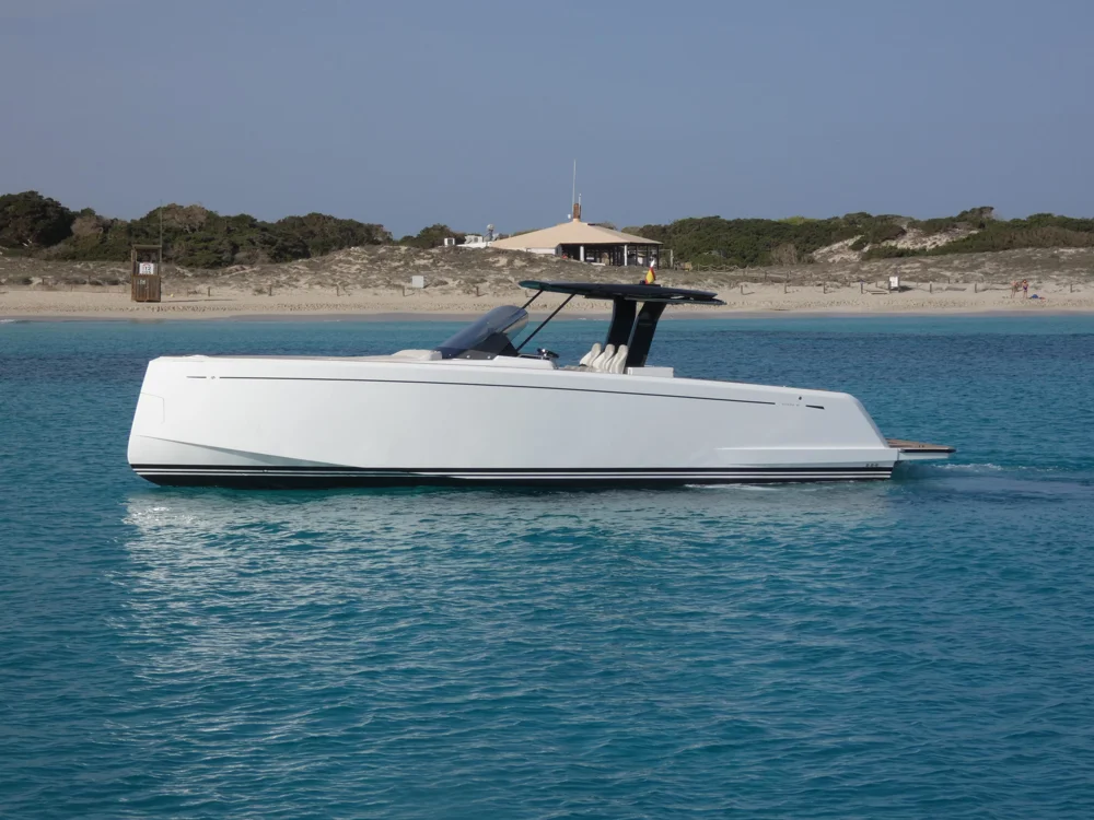 BoatPhoto.alt