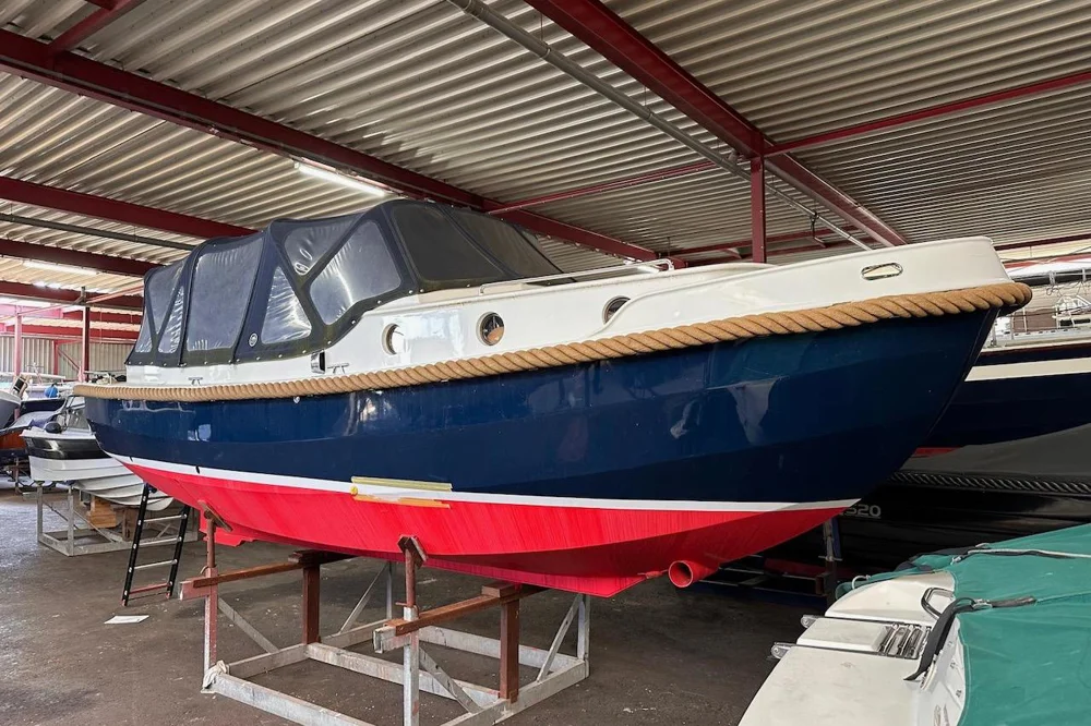 BoatPhoto.coverAlt