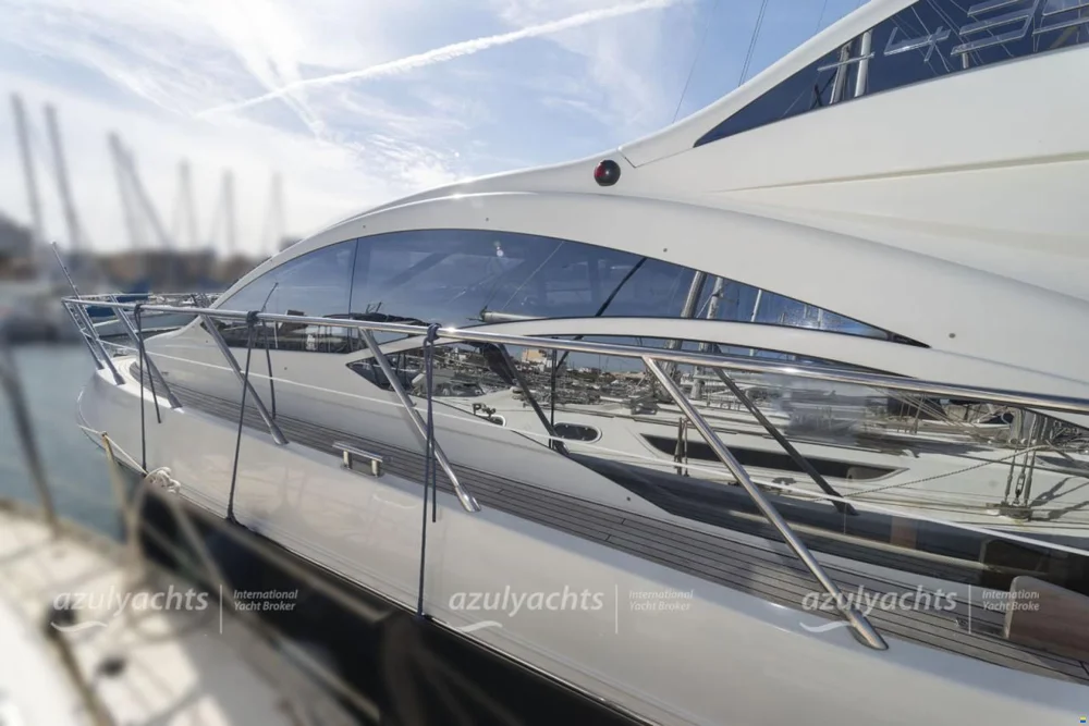 BoatPhoto.coverAlt