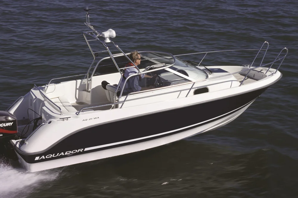 BoatPhoto.coverAlt