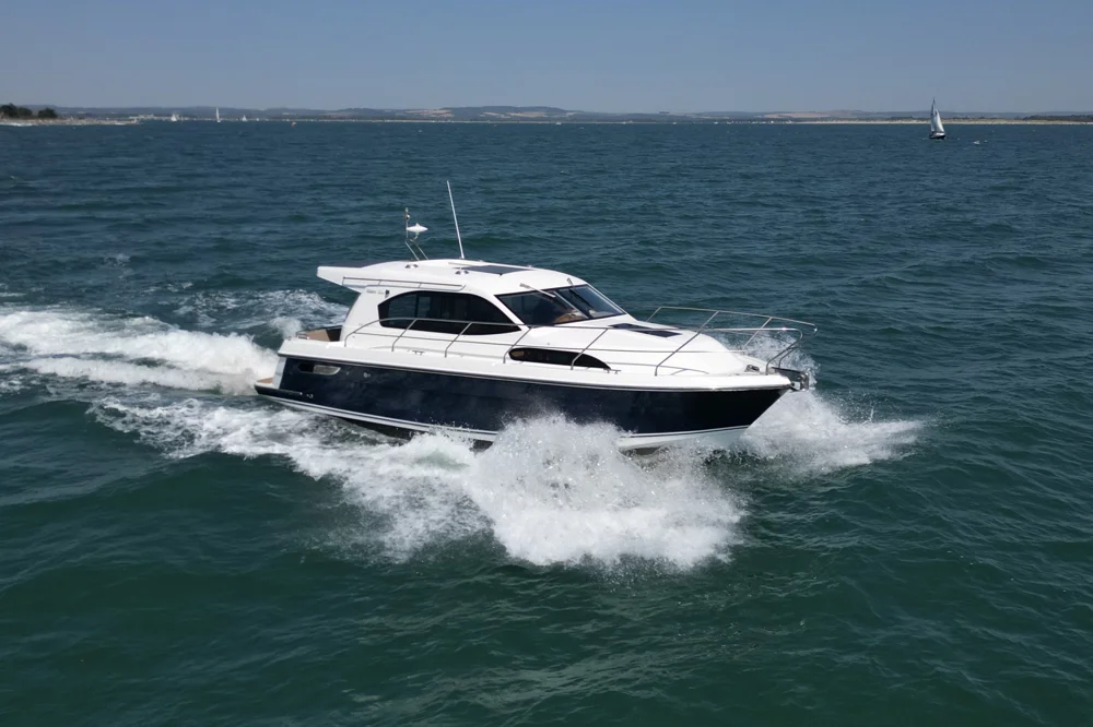 BoatPhoto.coverAlt