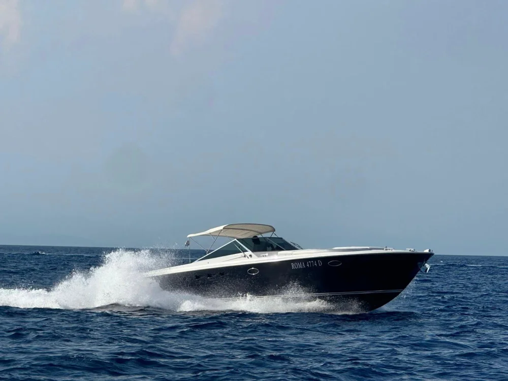 BoatPhoto.coverAlt