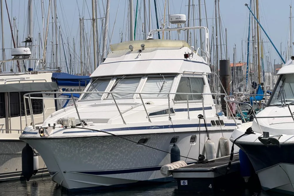 BoatPhoto.coverAlt