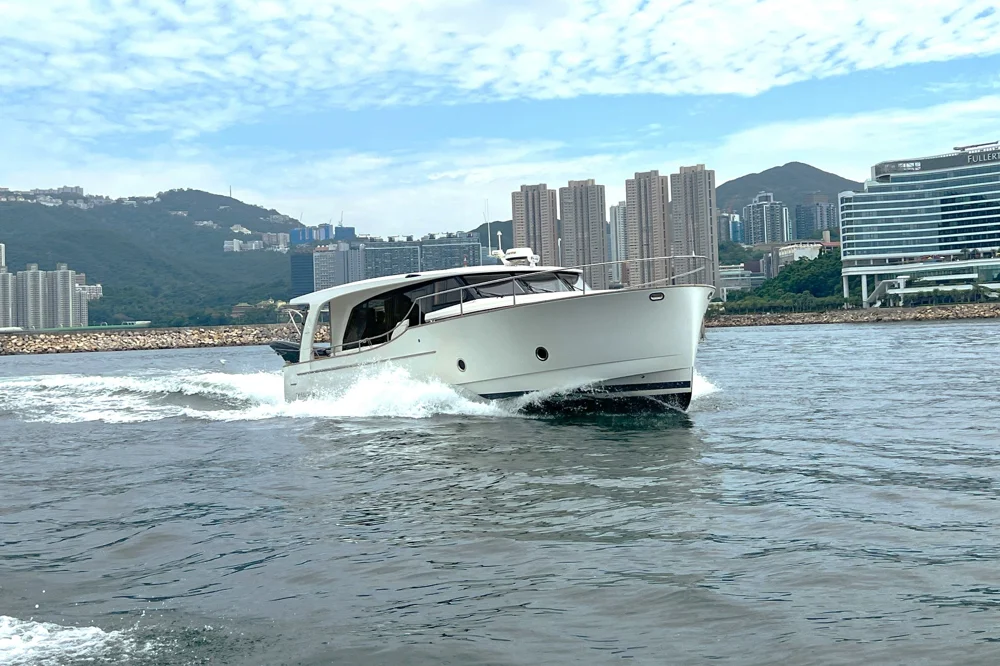 BoatPhoto.coverAlt
