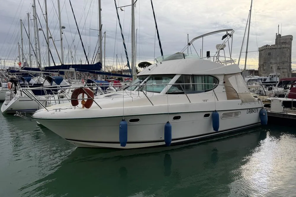 BoatPhoto.coverAlt