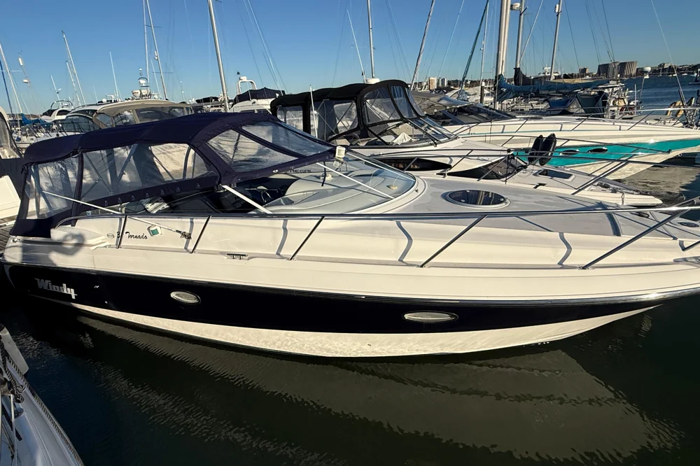 BoatPhoto.coverAlt