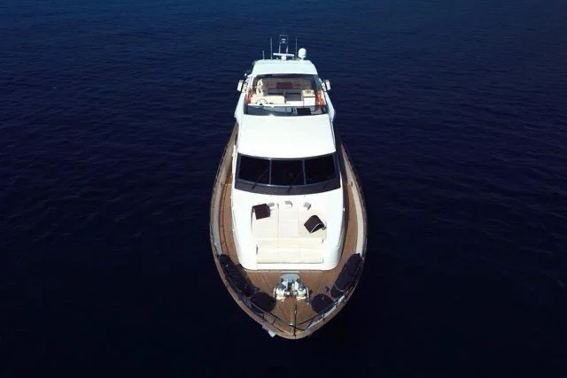 BoatPhoto.alt