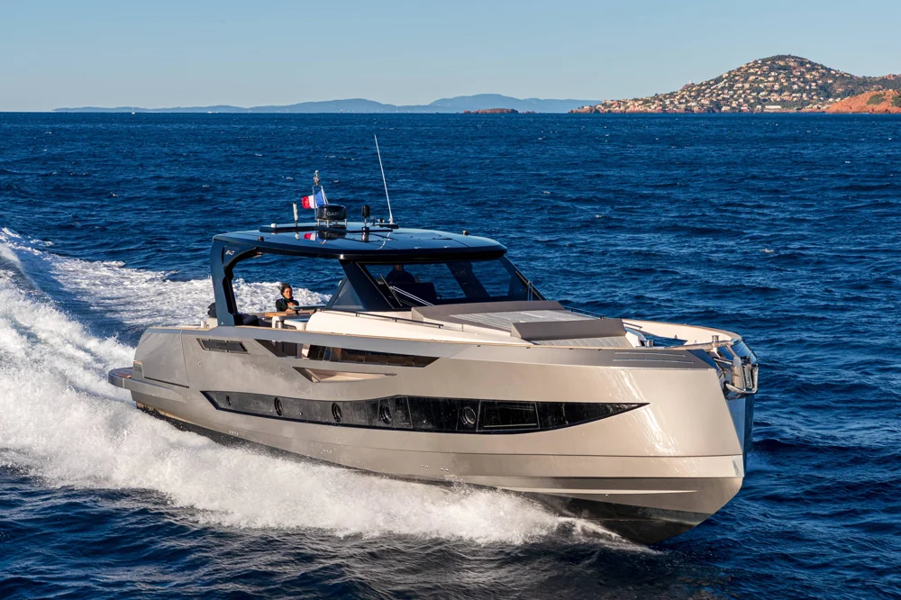 BoatPhoto.coverAlt