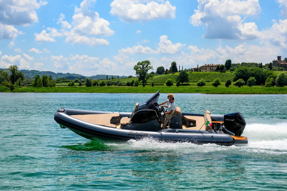 BoatPhoto.coverAlt
