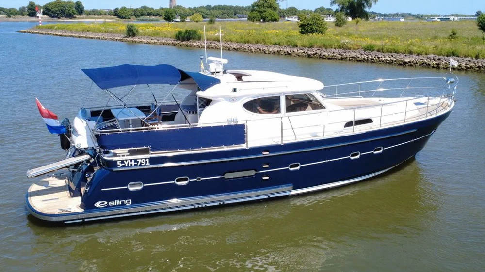 BoatPhoto.coverAlt