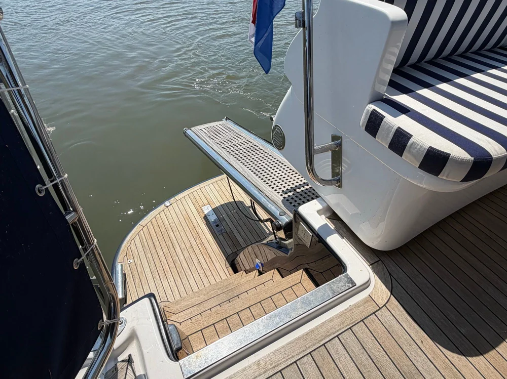 BoatPhoto.alt