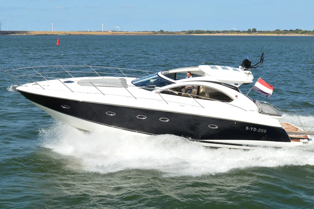 BoatPhoto.coverAlt